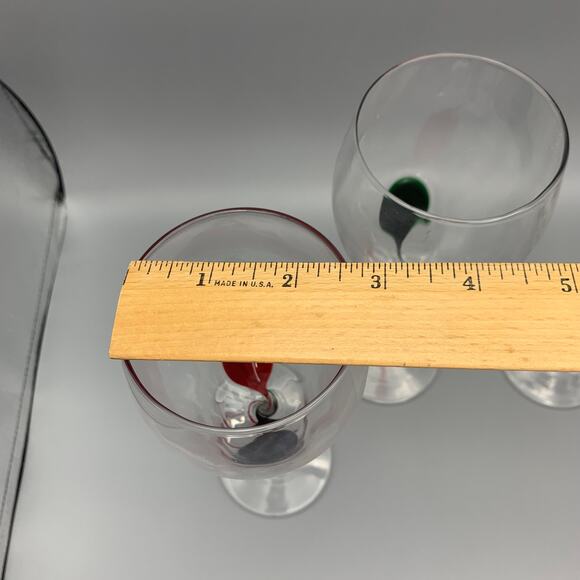 Pier 1 Optic Wine Glasses Red Green Swirl Set 4 Tear Drop Stemmed Christmas - Picture 9 of 9